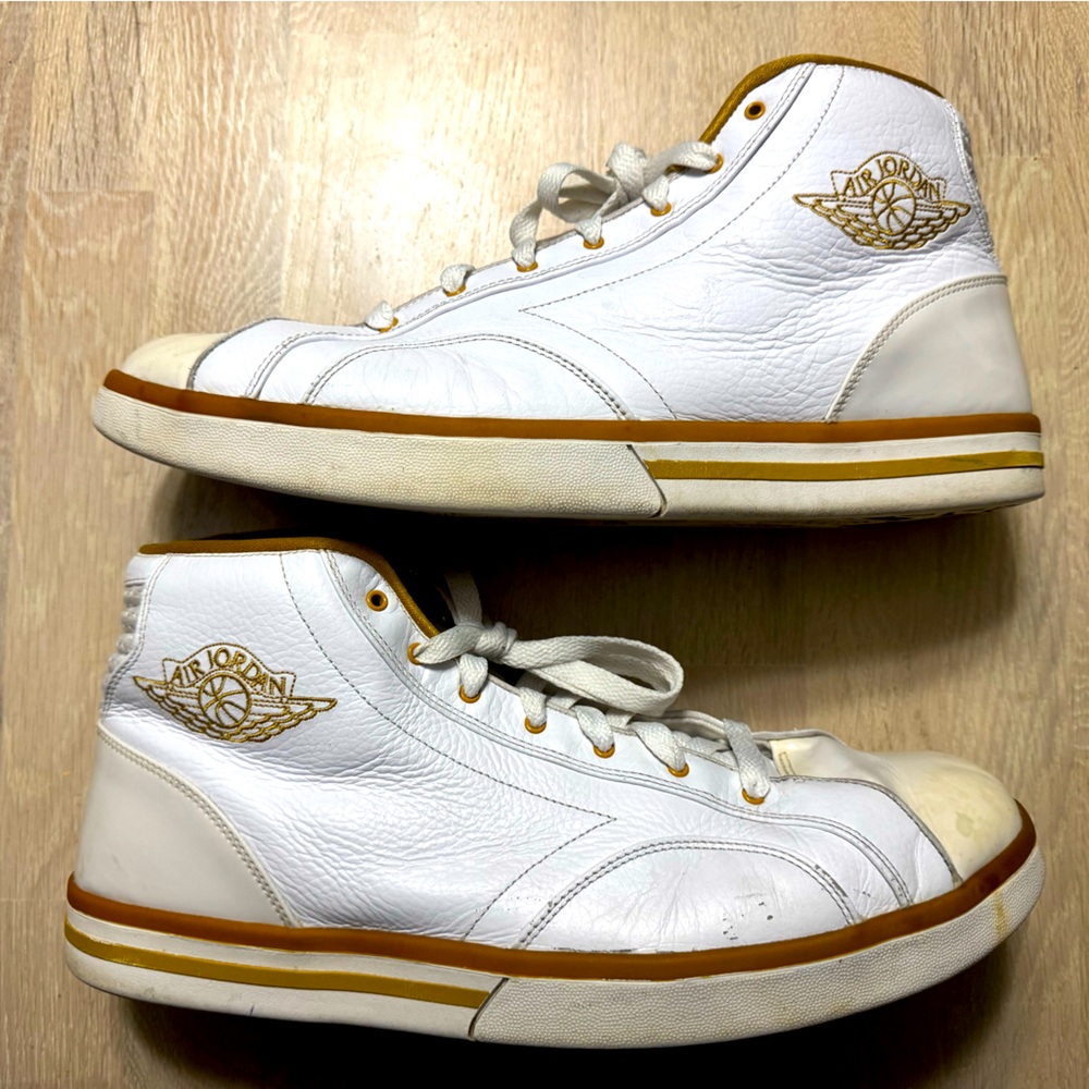 Air Jordan Phly White Miners Gold Men’s size 14- no box (318598-172)